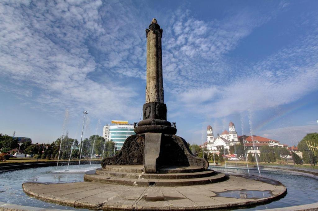 Front One Boutique Tugu Muda Semarang Hotel ภายนอก รูปภาพ