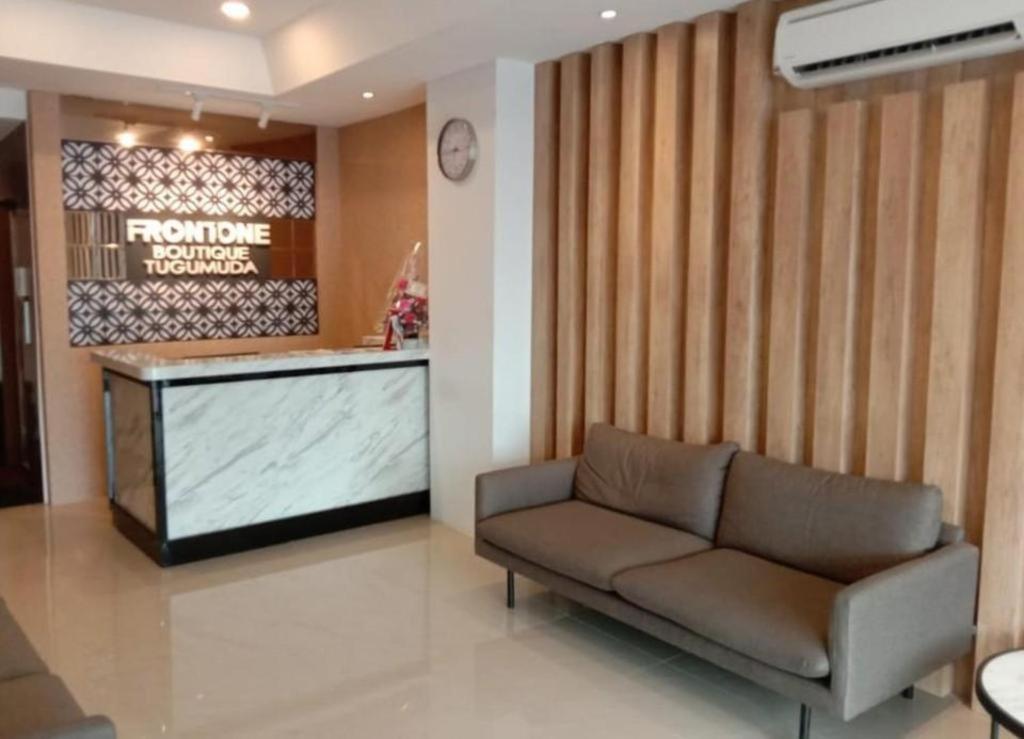 Front One Boutique Tugu Muda Semarang Hotel ภายนอก รูปภาพ