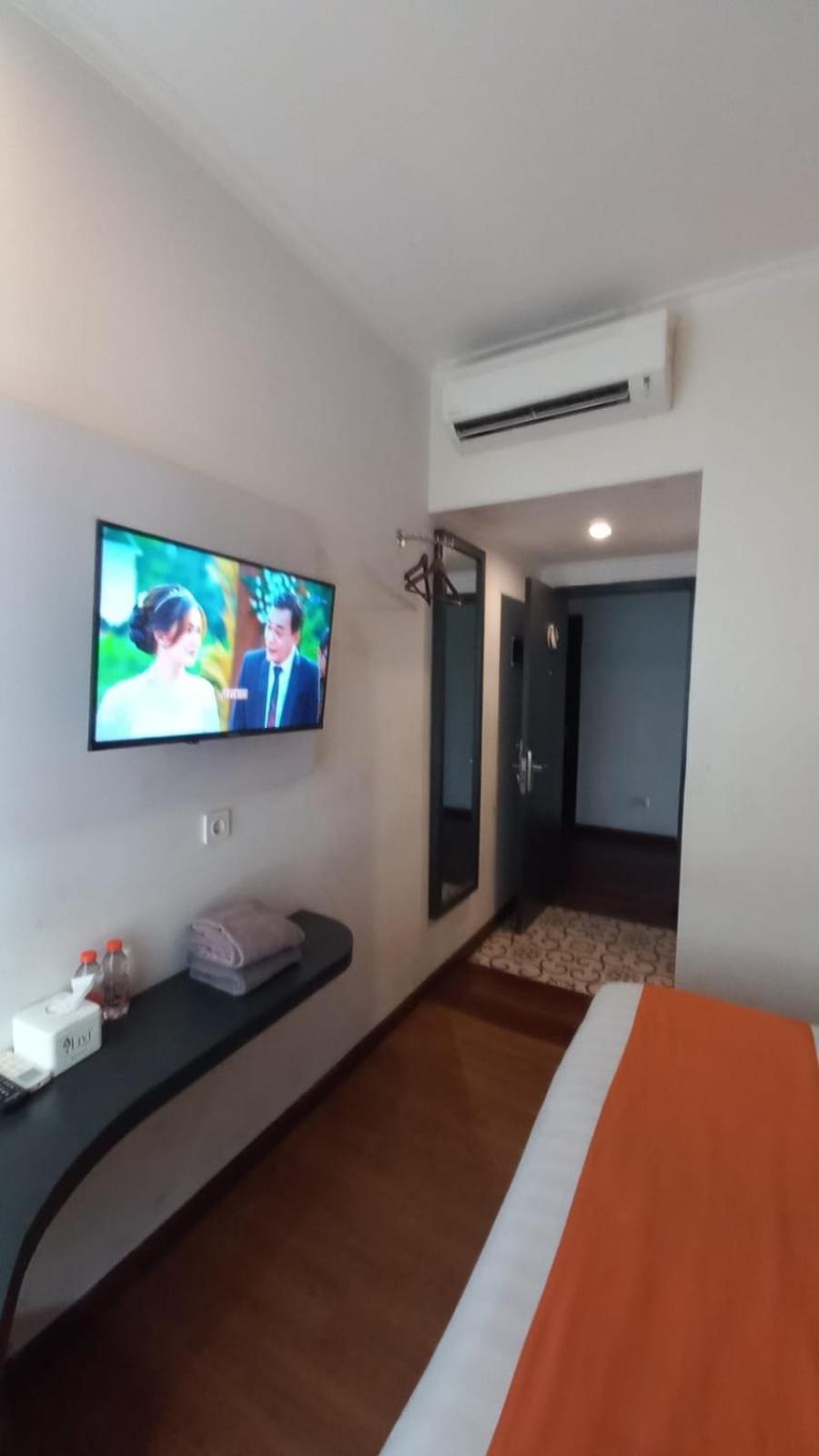 Front One Boutique Tugu Muda Semarang Hotel ภายนอก รูปภาพ